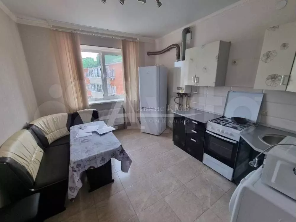 1-к. квартира, 53 м, 5/5 эт. - Фото 1