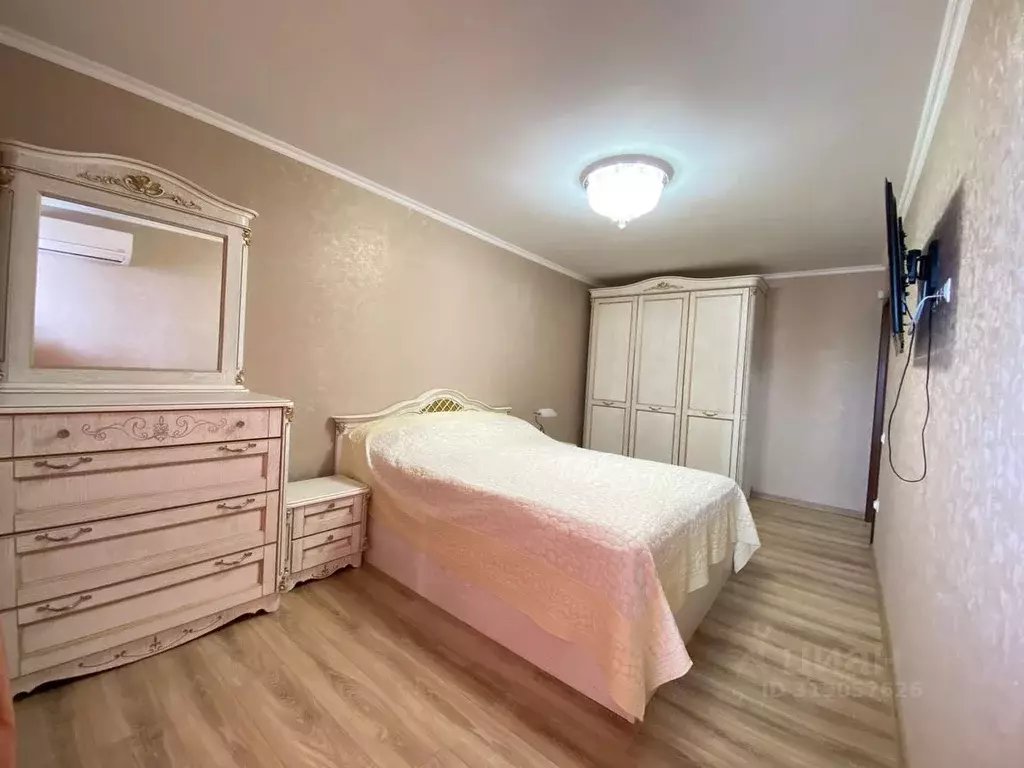 2-к кв. Саратовская область, Саратов Весенняя ул., 14к2 (58.8 м) - Фото 0