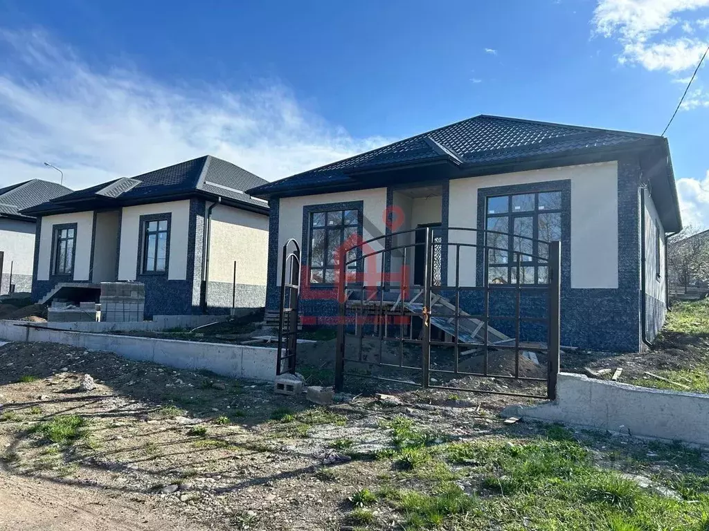 Дом в Ставропольский край, Предгорный муниципальный округ, ... - Фото 1