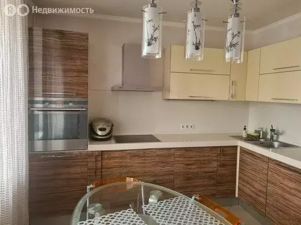 3-комнатная квартира: Красноярск, улица Алексеева, 29 (94 м) - Фото 1