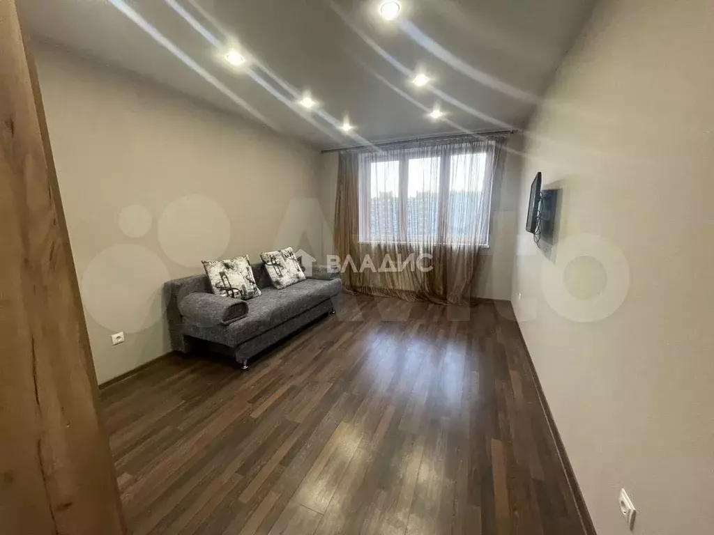 1-к. квартира, 40 м, 8/9 эт. - Фото 0