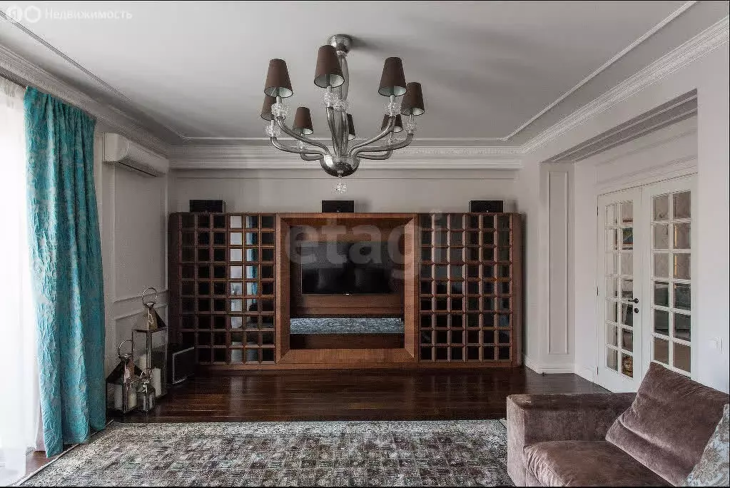 4-комнатная квартира: Новосибирск, Трудовая улица, 10 (184 м) - Фото 1