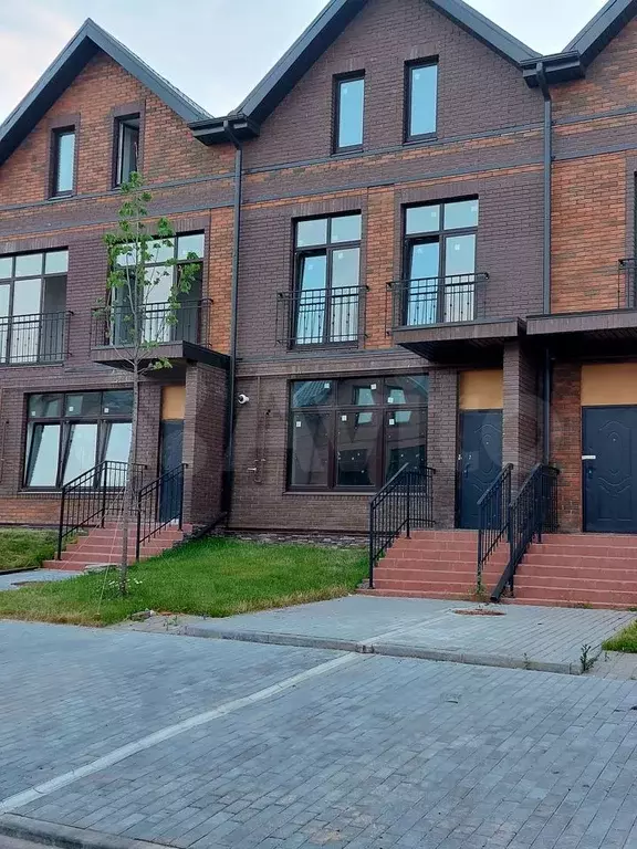 Таунхаус 120м на участке 1,5сот. - Фото 1