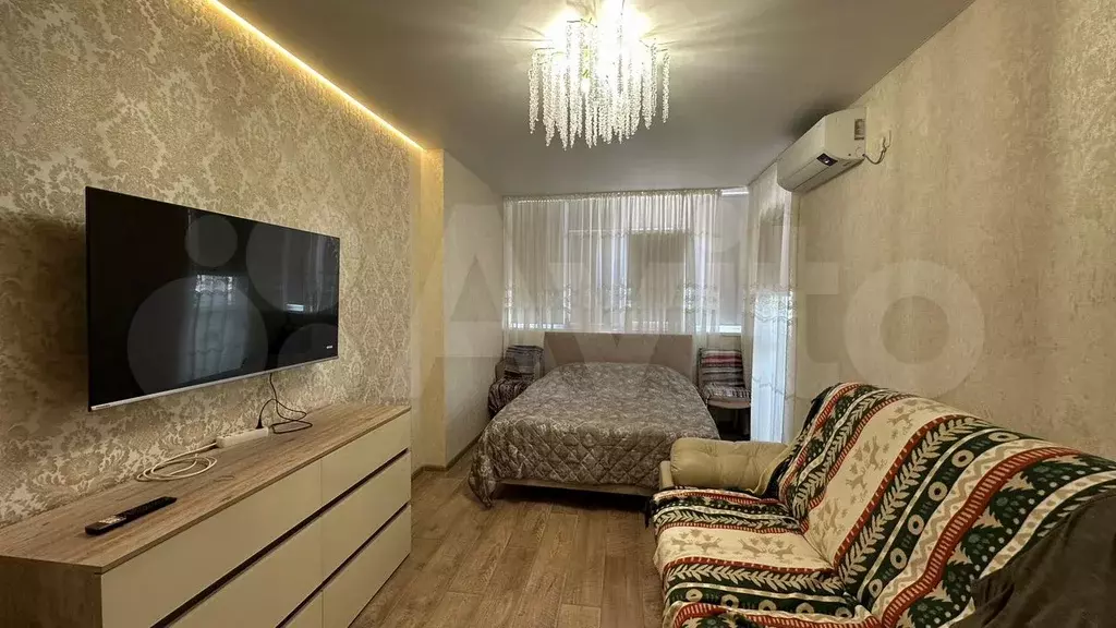 1-к. квартира, 45 м, 3/10 эт. - Фото 0