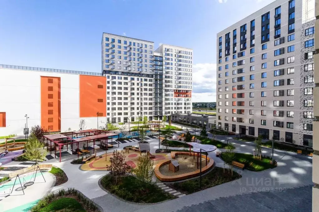 1-к кв. Тюменская область, Тюмень Интернациональная ул., 199к9 (37.8 ... - Фото 1