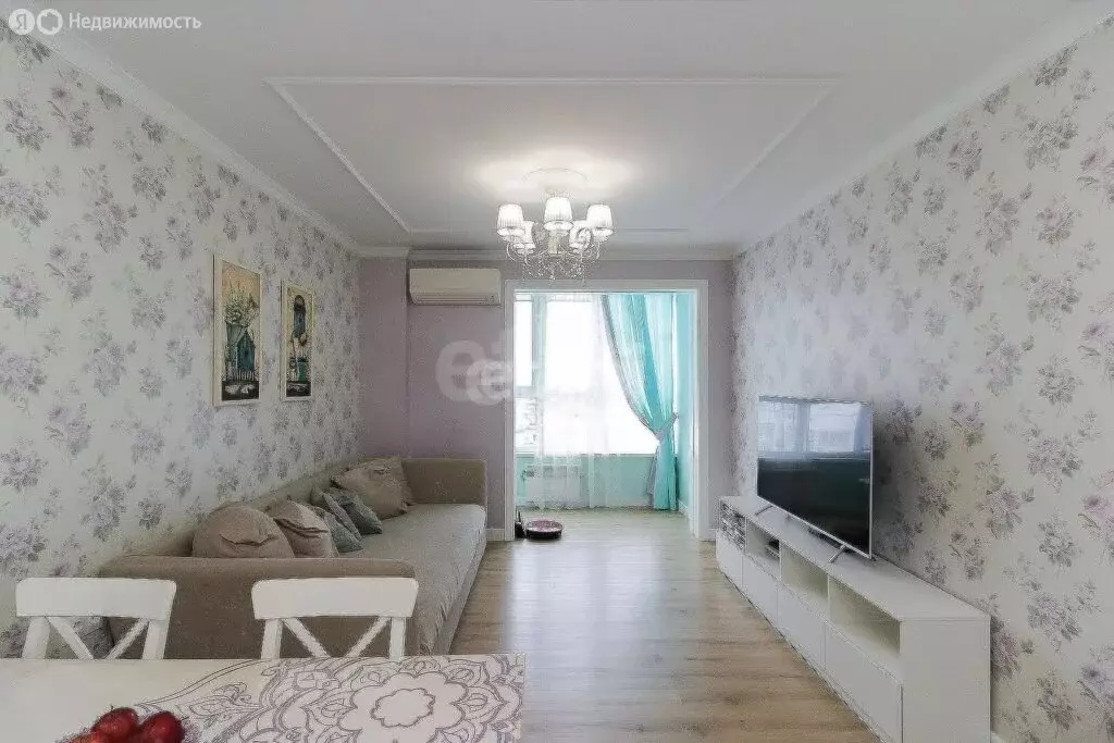 2-комнатная квартира: Тюмень, улица Василия Подшибякина, 19 (61.5 м) - Фото 2