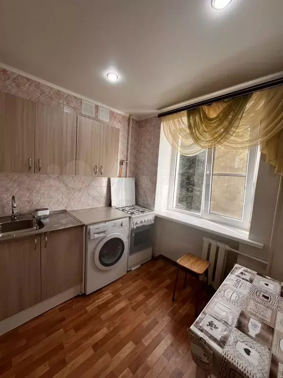 2-к. квартира, 45 м, 2/5 эт. - Фото 0