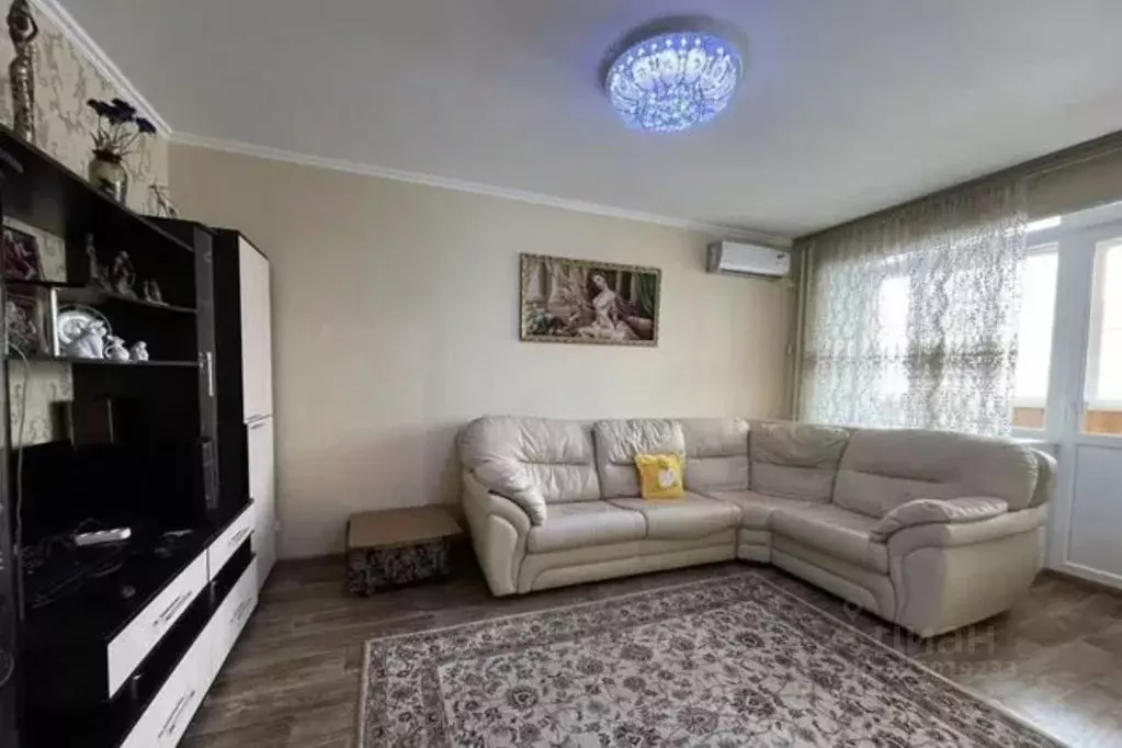 2-к кв. Белгородская область, Старый Оскол Степной мкр, 6 (64.0 м) - Фото 1