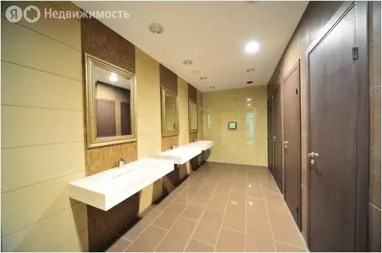 Офис (200 м) - Фото 1