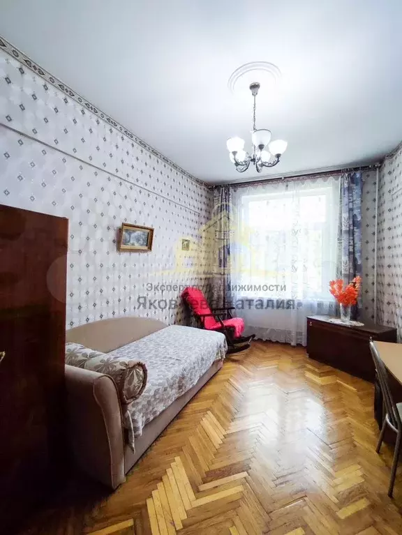 Комната 14 м в 3-к., 2/6 эт. - Фото 1
