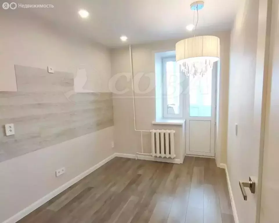 2-комнатная квартира: Тюмень, улица Максима Горького, 59 (48 м) - Фото 0