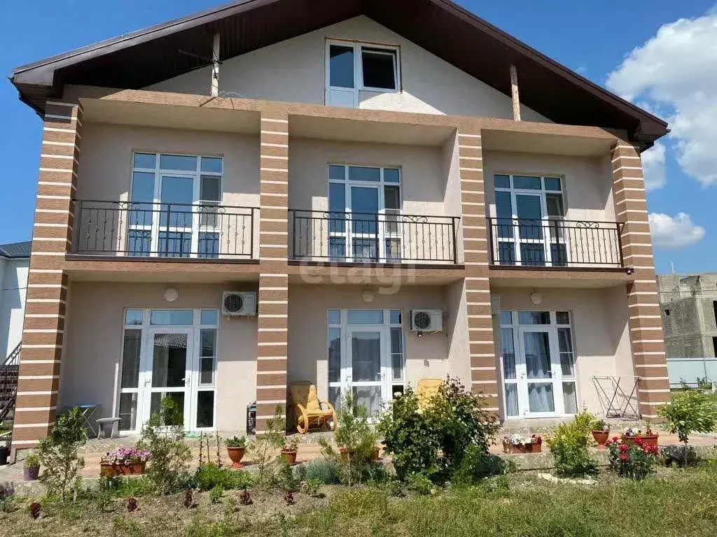 Дом в Краснодарский край, Анапа  (313 м) - Фото 1