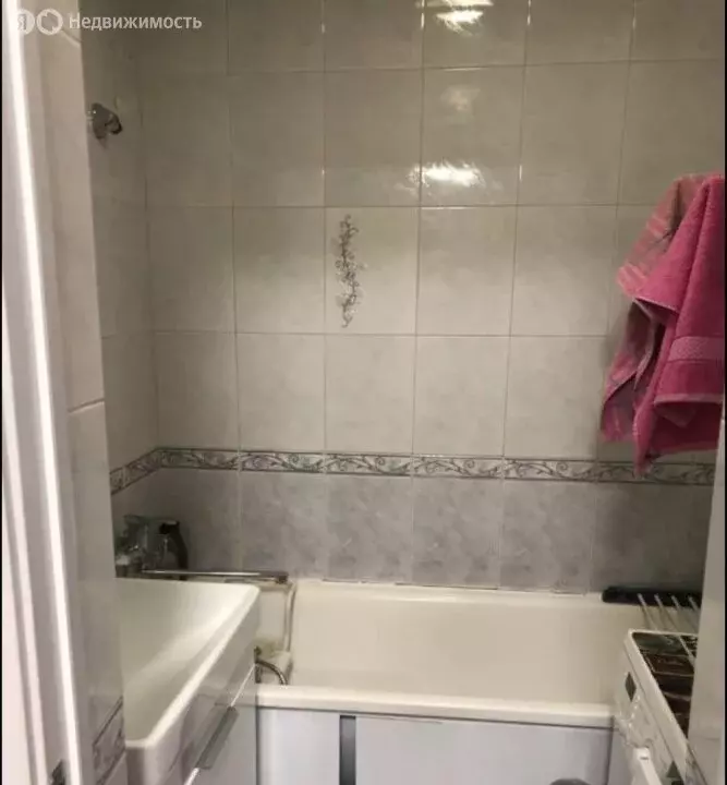 1-комнатная квартира: Абинск, Азовская улица, 13 (32 м) - Фото 0