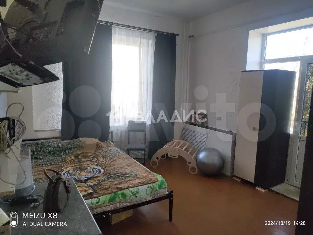 Комната 16,4 м в 7-к., 2/3 эт. - Фото 1