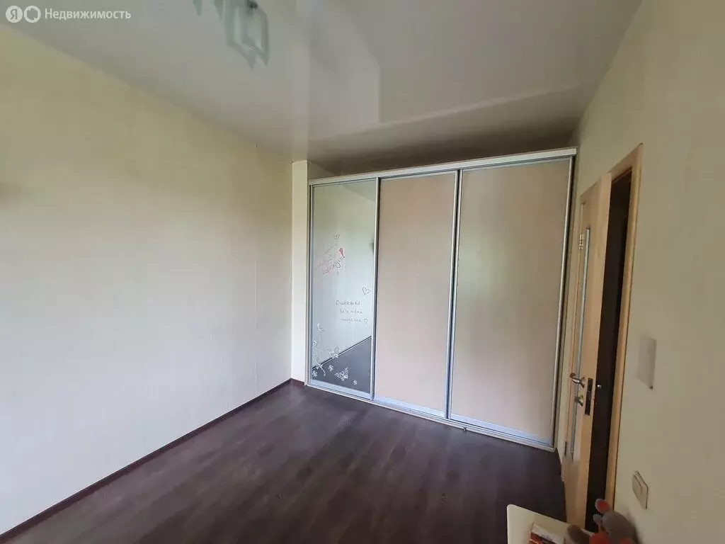 2-комнатная квартира: Новокузнецк, улица Смирнова, 9 (53.9 м) - Фото 1