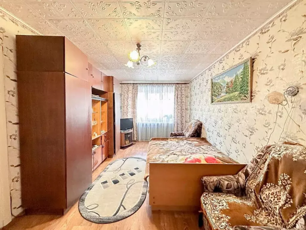 3-к кв. Ярославская область, Ростов 1-й мкр, 9 (61.9 м) - Фото 1