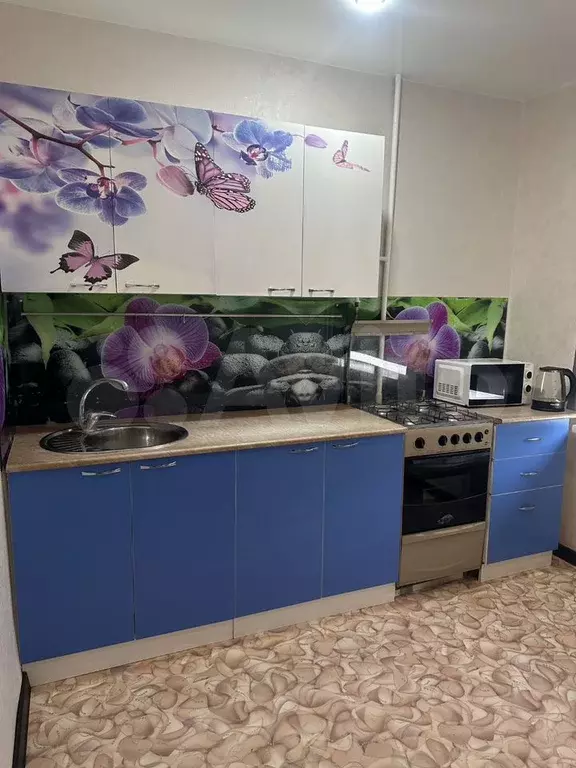 2-к. квартира, 55 м, 4/9 эт. - Фото 0