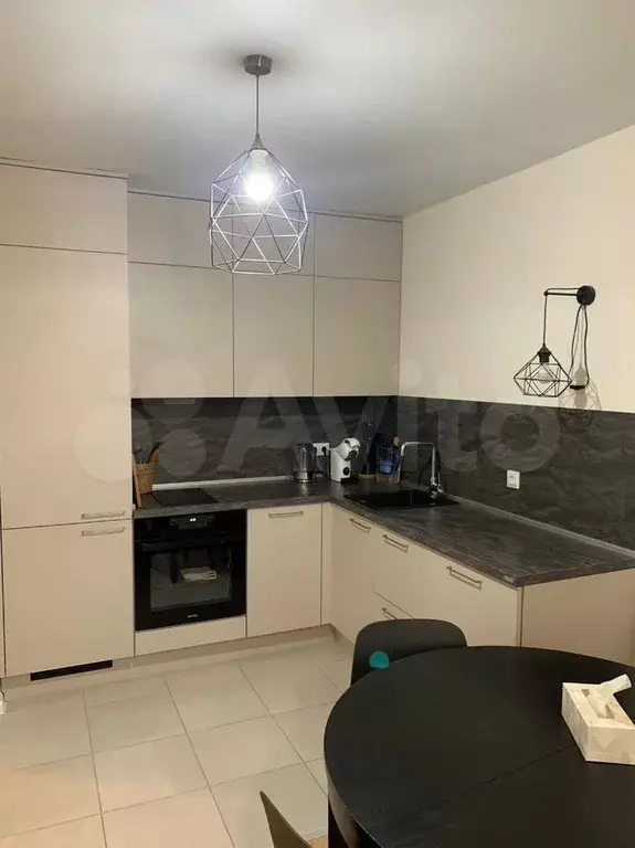 1-к. квартира, 40 м, 9/10 эт. - Фото 0