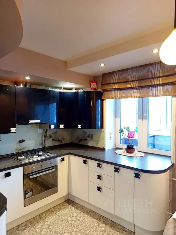 2-к кв. Московская область, Клин ул. 60 лет Комсомола, 12к4 (50.0 м) - Фото 1