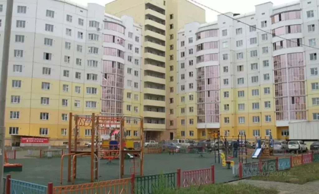 2-к кв. Саха (Якутия), Якутск 203-й мкр, 6 (83.0 м) - Фото 0