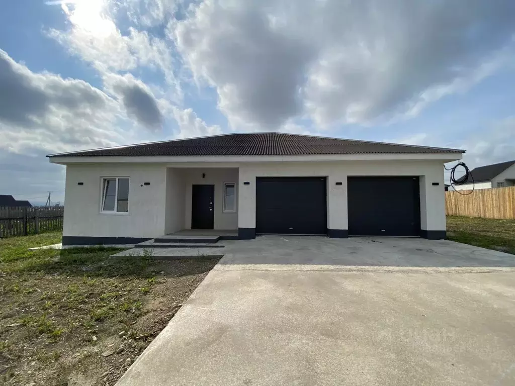 Дом в Иркутская область, Иркутский муниципальный округ, д. Грановщина ... - Фото 1