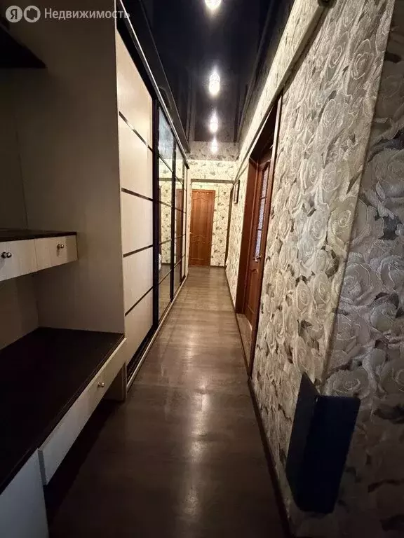 3-комнатная квартира: Белорецк, улица Карла Маркса, 81 (62 м) - Фото 1