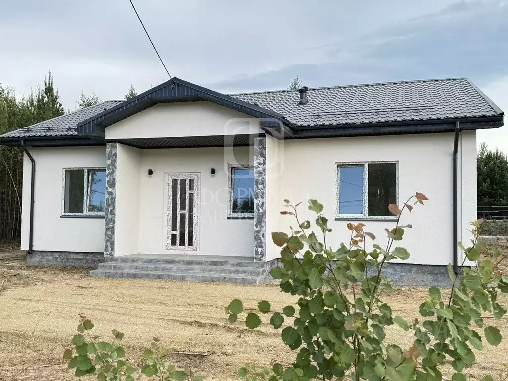 Дом в Свердловская область, Белоярский муниципальный округ, пос. ... - Фото 1