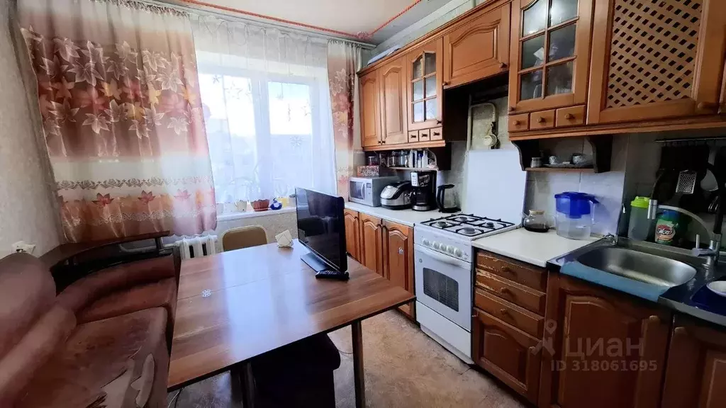 3-к кв. Омская область, Омск ул. 4-я Транспортная, 44 (57.1 м) - Фото 0