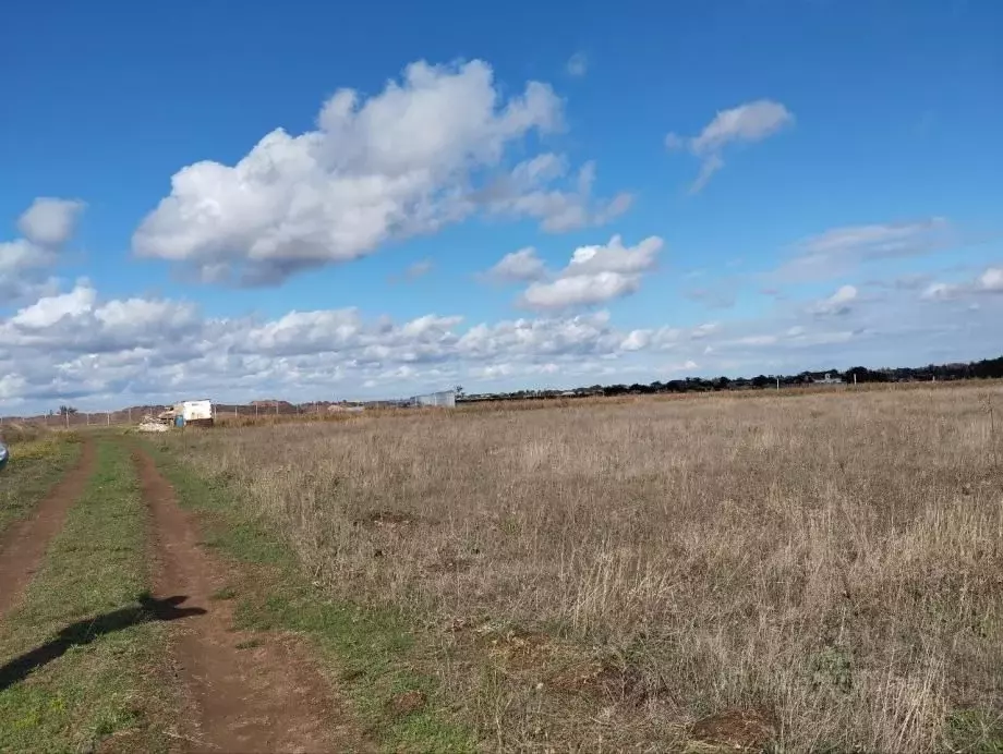 Участок в Крым, Симферопольский район, Гвардейское с/пос, с. Софиевка ... - Фото 1