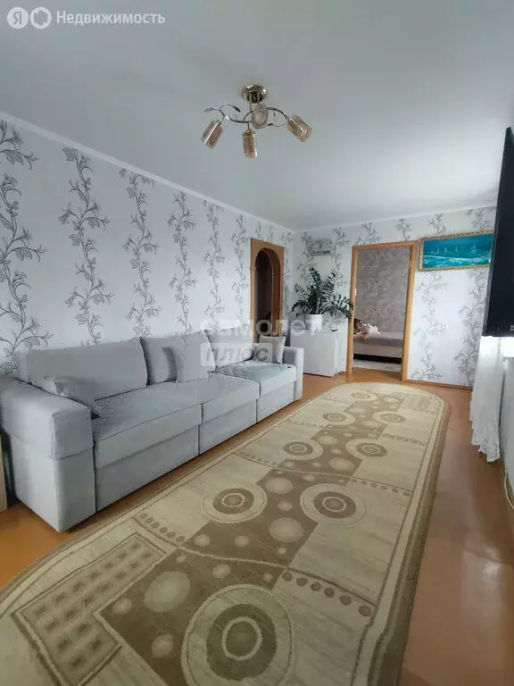 3-комнатная квартира: Октябрьский, 35-й микрорайон, 27 (57.9 м) - Фото 1