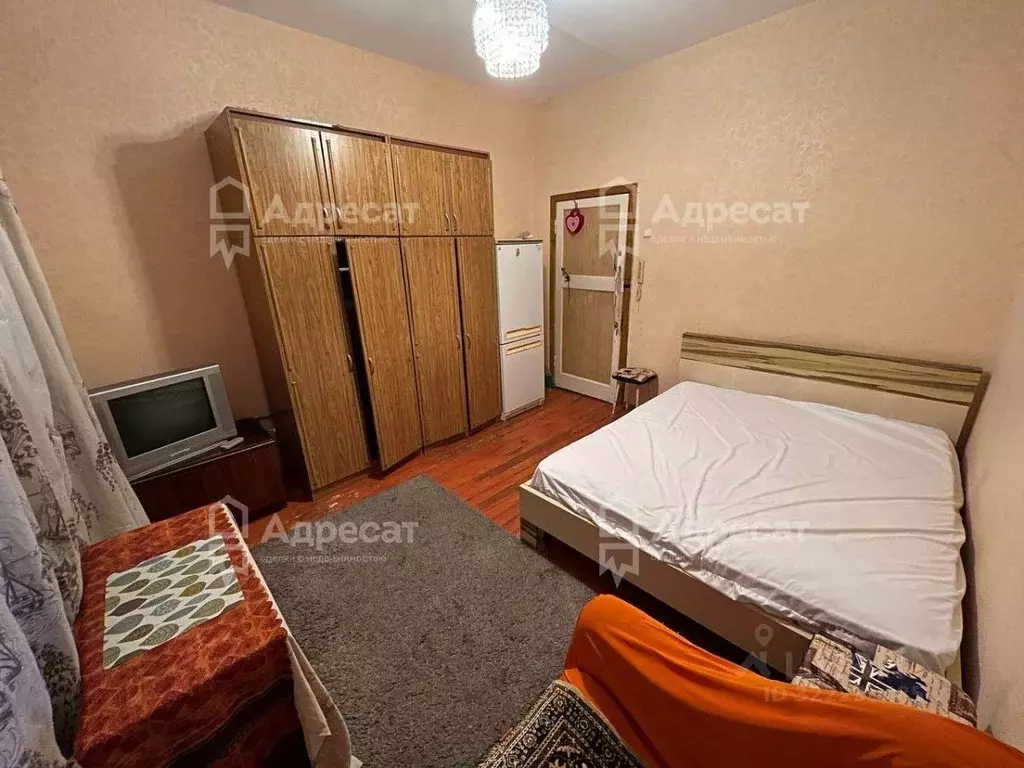 Комната Волгоградская область, Волгоград ул. Порт-Саида, 8 (14.0 м) - Фото 0