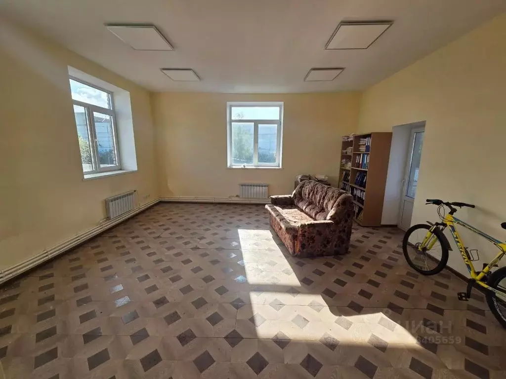 Офис в Ленинградская область, Сосновый Бор ул. Мира, 1к3 (100 м) - Фото 1