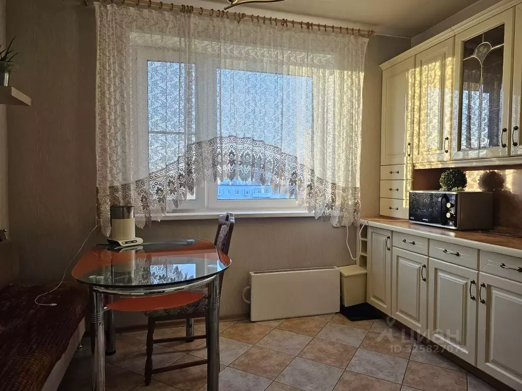 3-к кв. Москва Новоясеневский просп., 16К1 (76.0 м) - Фото 1