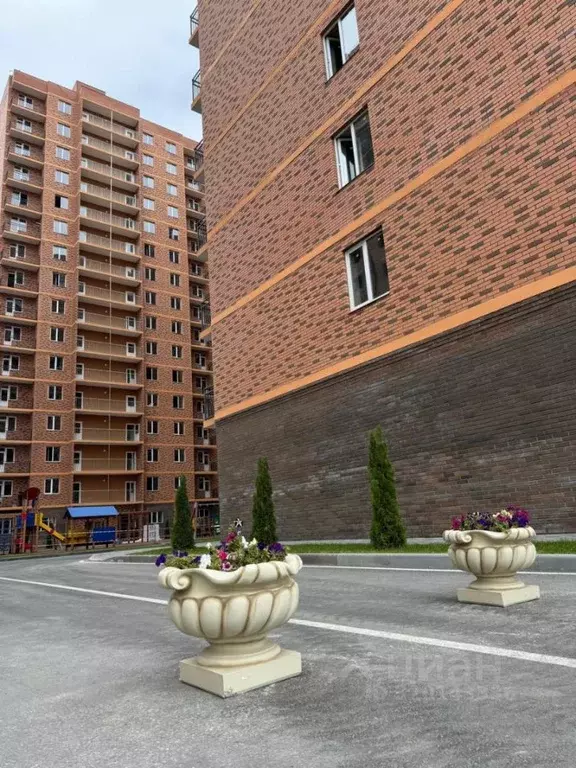 2-к кв. Чеченская республика, Грозный ул. Мамсурова, 1 (65.0 м) - Фото 1
