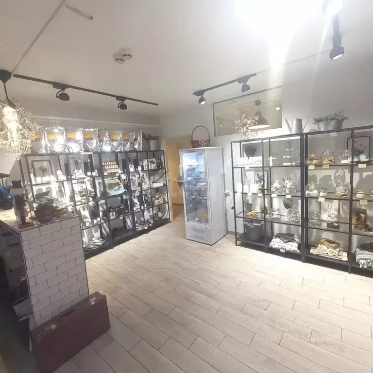 Помещение свободного назначения в Ямало-Ненецкий АО, Новый Уренгой ... - Фото 1