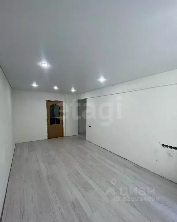 3-к кв. Калужская область, Калуга Турынино мкр, ул. Турынинская, 10 ... - Фото 1