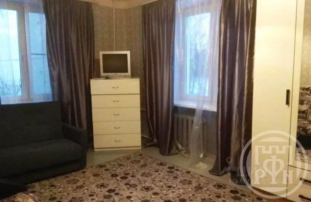 Комната Санкт-Петербург пос. Стрельна, Кропоткинская ул., 2а (21.2 м) - Фото 2