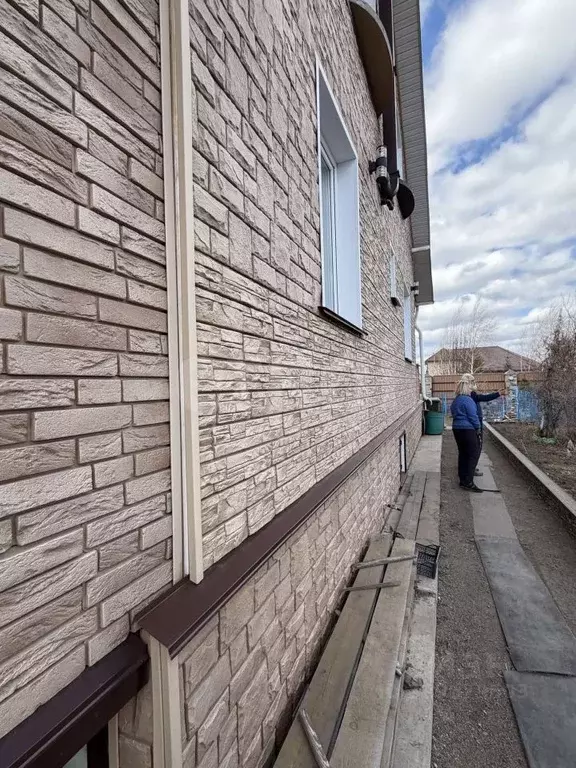Дом в Красноярский край, Красноярск Нанжуль-Солнечный мкр,  (210 м) - Фото 2