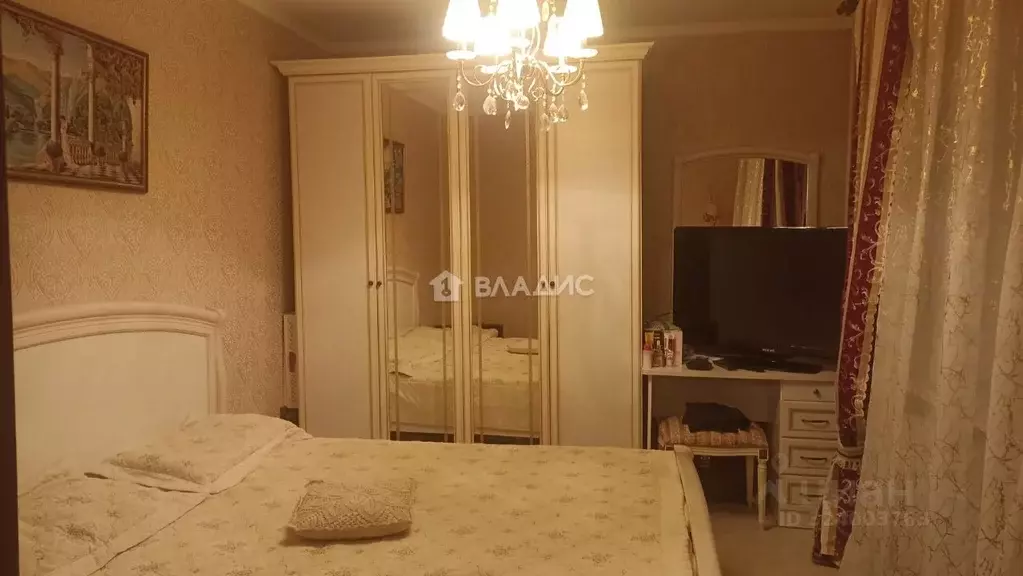 3-к кв. Волгоградская область, Волгоград ул. Маршала Еременко, 68 ... - Фото 1