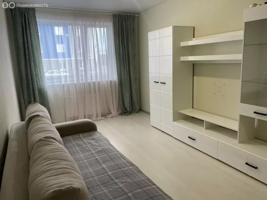 2-комнатная квартира: село Михайловка, Новоуфимская улица, 15 (48.9 м) - Фото 0