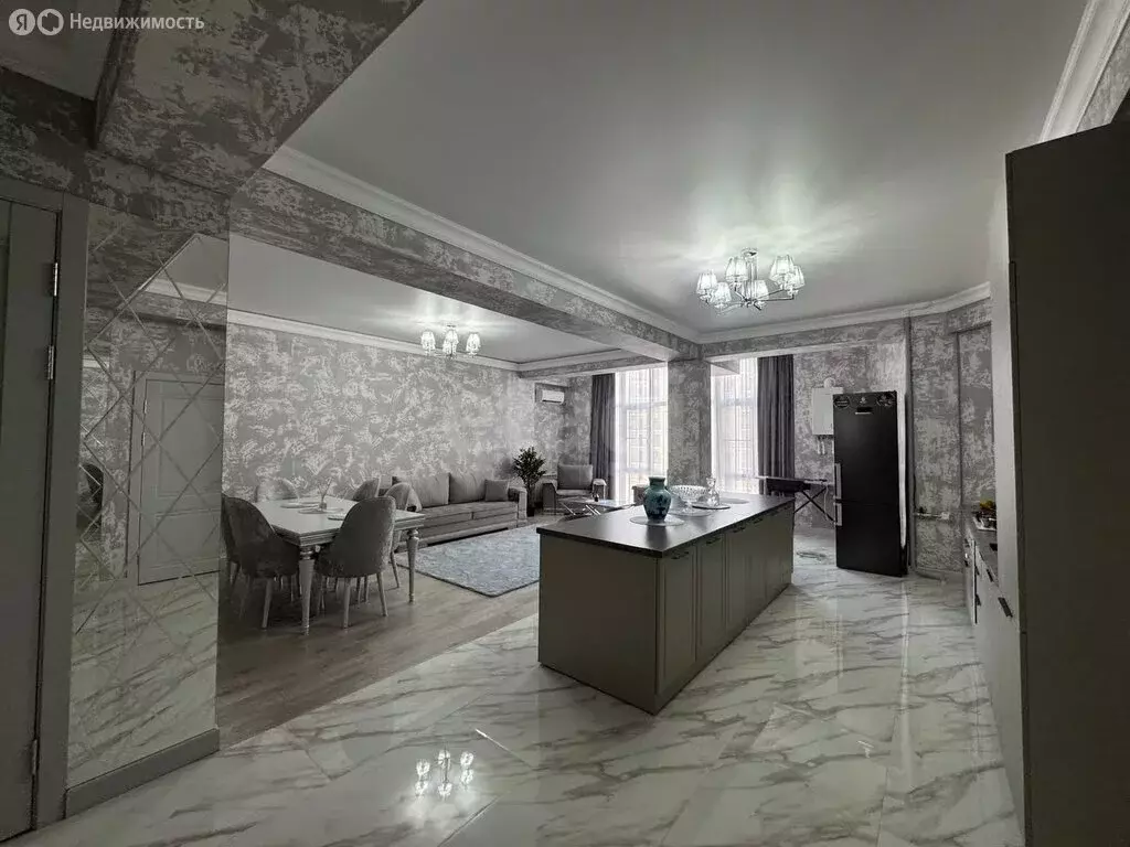 1-комнатная квартира: Махачкала, проспект Насрутдинова, 57 (102 м) - Фото 2