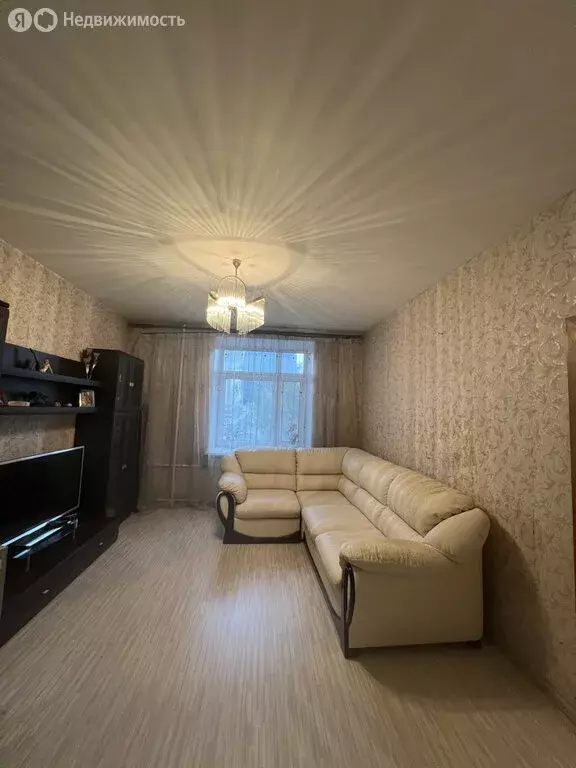 3-комнатная квартира: Челябинск, проспект Ленина, 30 (75.3 м) - Фото 0