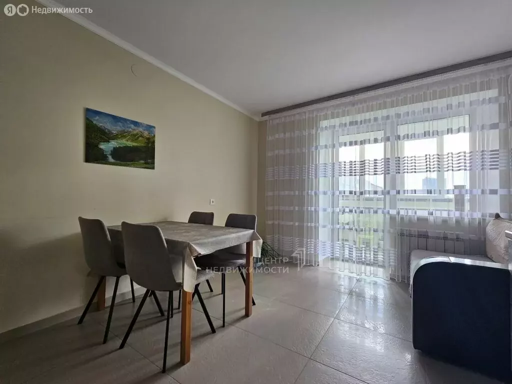 1-комнатная квартира: Казань, улица Бондаренко, 3Б (58 м) - Фото 2