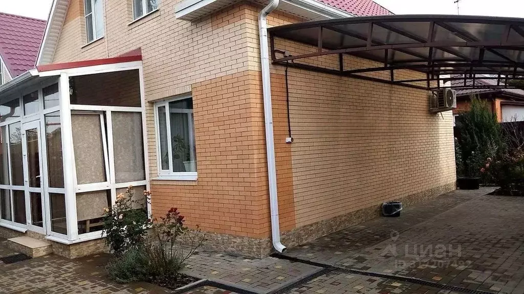 Дом в Ростовская область, Ростов-на-Дону Знатный пер. (100 м) - Фото 0