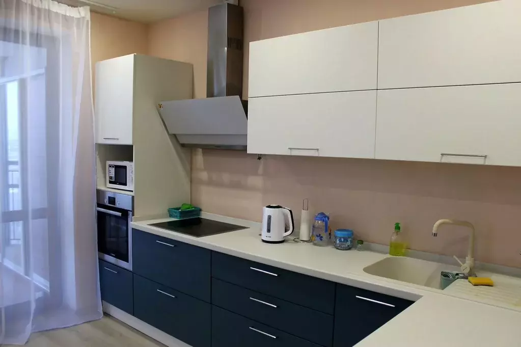 2-к кв. Свердловская область, Екатеринбург ул. Репина, 52 (65.0 м) - Фото 1