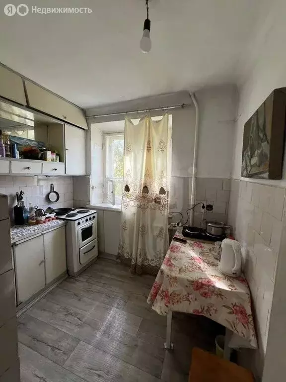 3-комнатная квартира: Улан-Удэ, микрорайон Загорск, улица Герцена, 13 ... - Фото 1