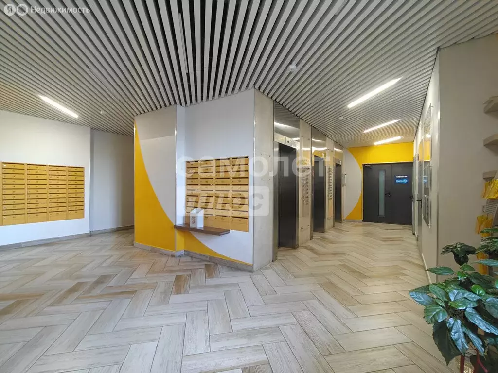 2-комнатная квартира: Екатеринбург, улица Софьи Перовской, 106А (56.3 ... - Фото 2