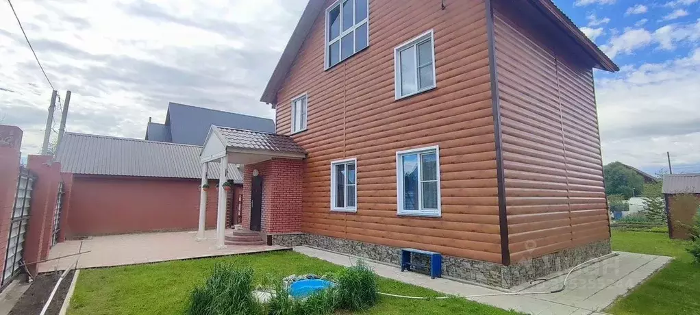 Дом в Новосибирская область, Бердск ул. Российская (158 м) - Фото 1