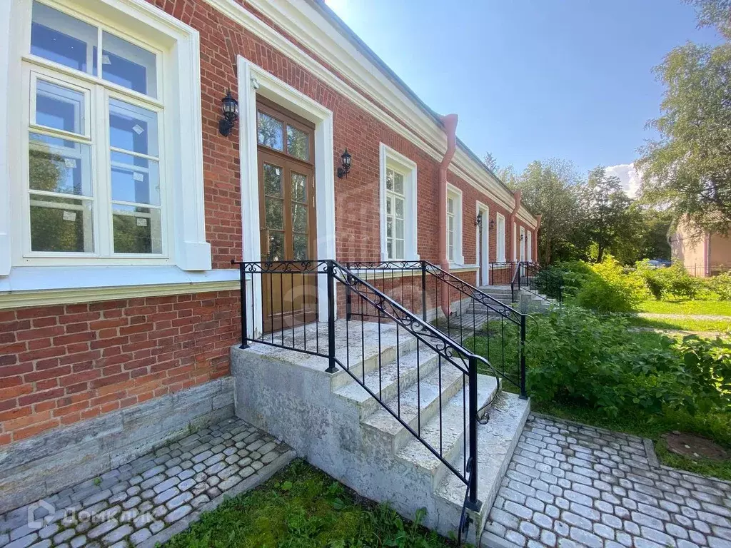 Продаётся 1-к квартира, 180.6 м - Фото 0