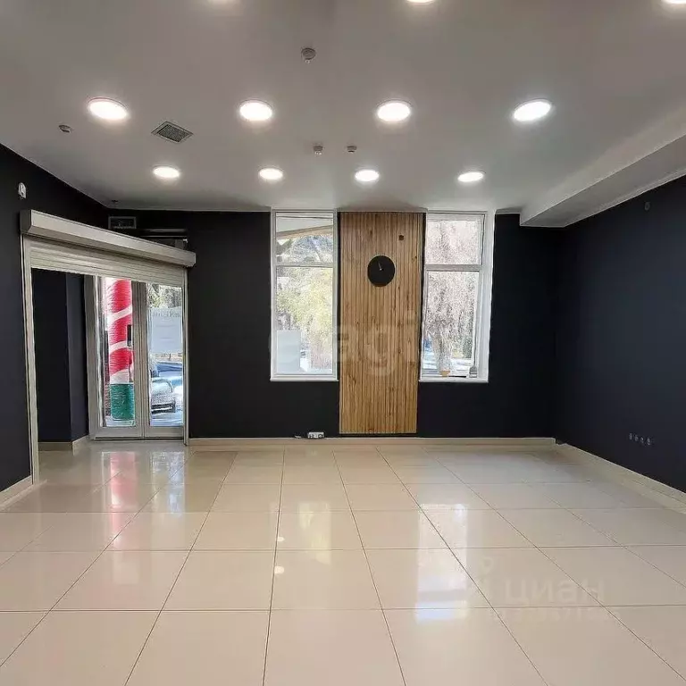 Торговая площадь в Крым, Симферополь ул. Потемкинская (53 м) - Фото 2